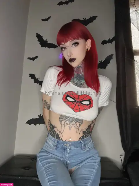 Goth M0mmy Lilli photo 56