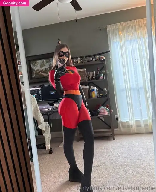 Elise Laurenne photo 209