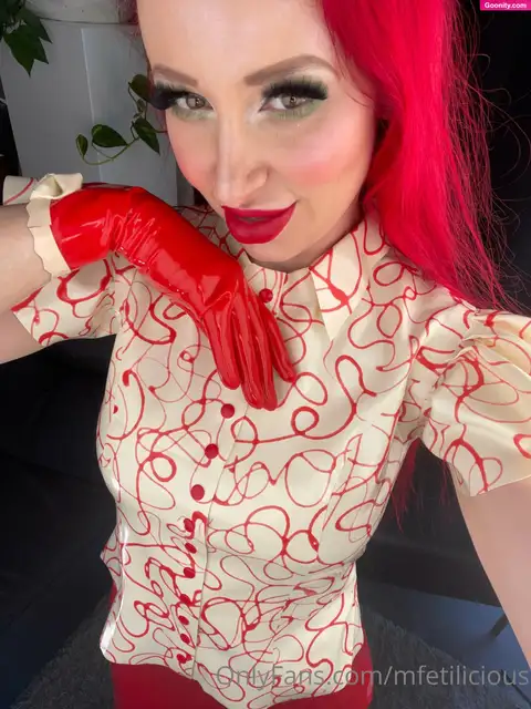 Miss Fetilicious photo 92