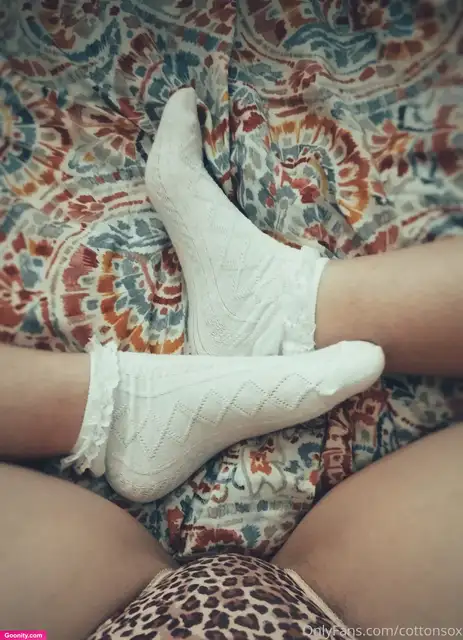 Alice CottonSox photo 527