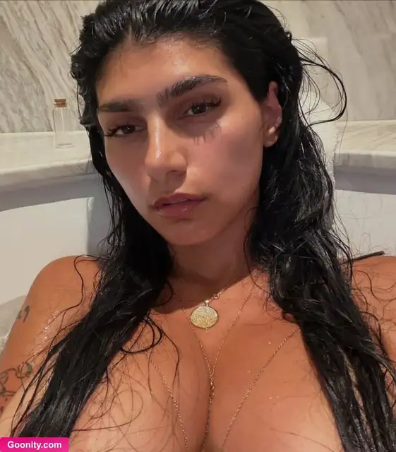 Mia Khalifa - Nude Leaked Photo 123