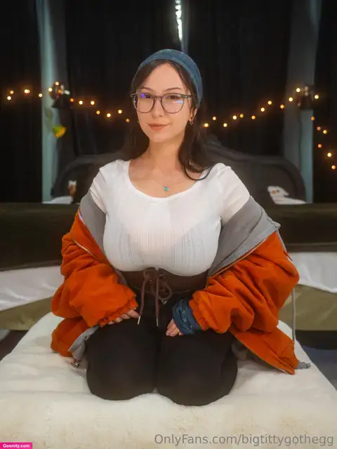 Big Titty Goth Egg photo 218