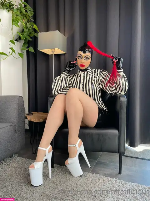 Miss Fetilicious photo 6