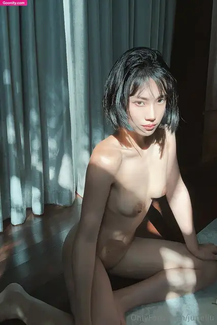 June Liu SpicyGum photo 125