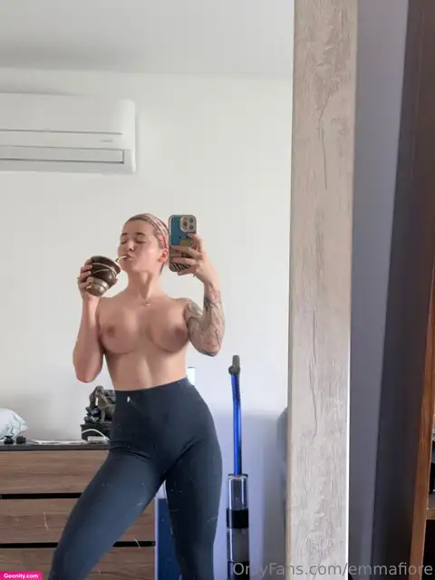 Emma Fiore photo 124
