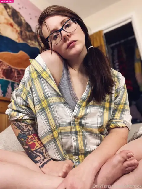 Alice CottonSox photo 513