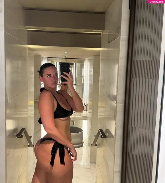 Yesjulz photo 294