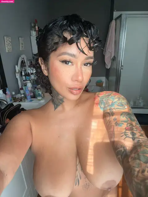 Kimberlie Montano photo 54