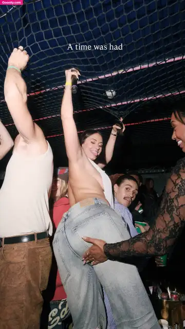 Yesjulz photo 176