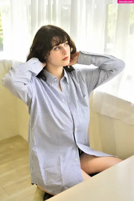 robin grey photo 128