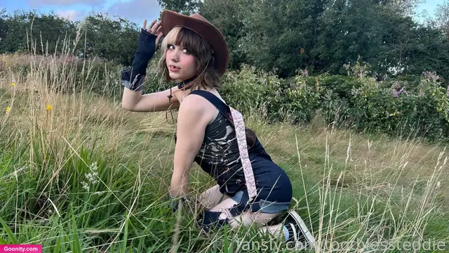 toothless teddie🦷 photo 69