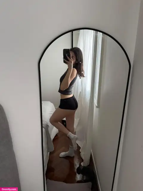 alexia caste photo 101