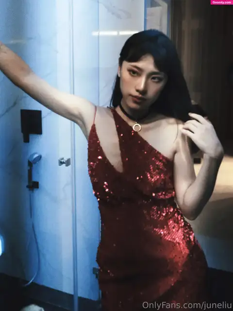 June Liu SpicyGum photo 300