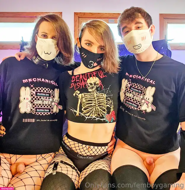 Femboy_Gaming photo 15