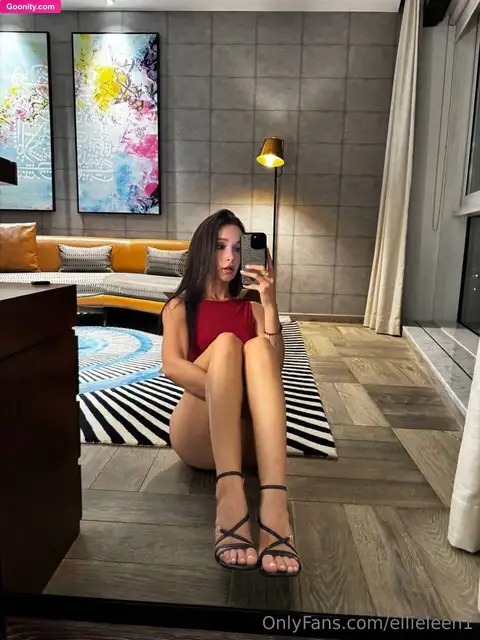 Ellie Leen photo 90