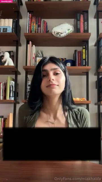 Mia Khalifa photo 9