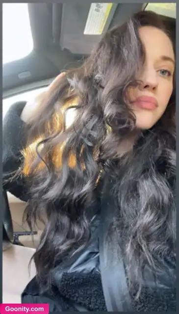 Kat Dennings photo 111