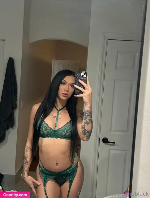 Elayna Black photo 107