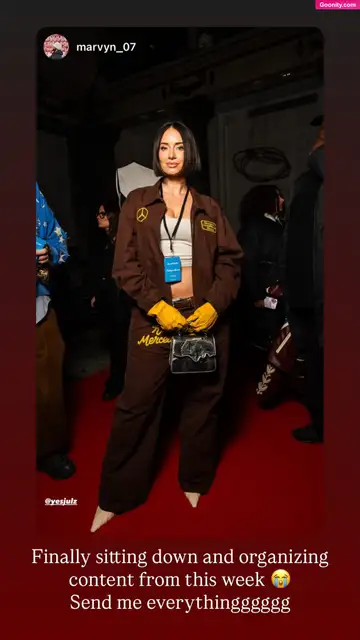 Yesjulz photo 173