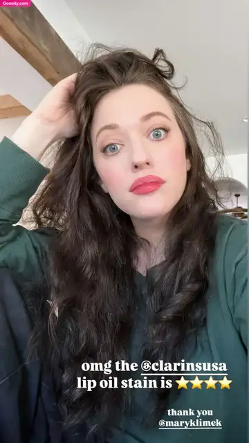 Kat Dennings photo 89