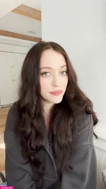 Kat Dennings photo 79