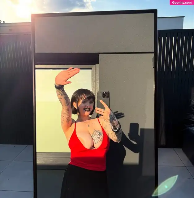 Julia 🖤 photo 3