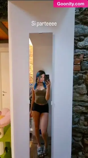 lucrelisa - Nude Leaked Photo 22