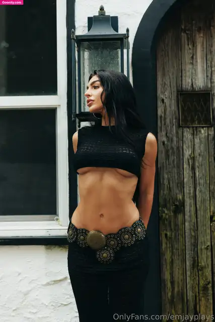 Emily Rinaudo photo 83