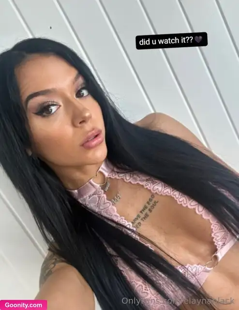 Elayna Black photo 35