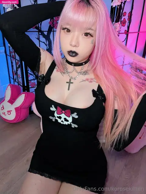 Evie Rain photo 76