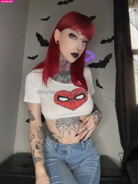 Goth M0mmy Lilli photo 54