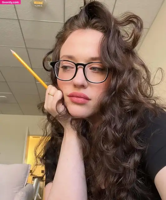 Kat Dennings photo 70