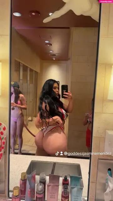 Jasmine Mendez - Nude Leaked Photo 18