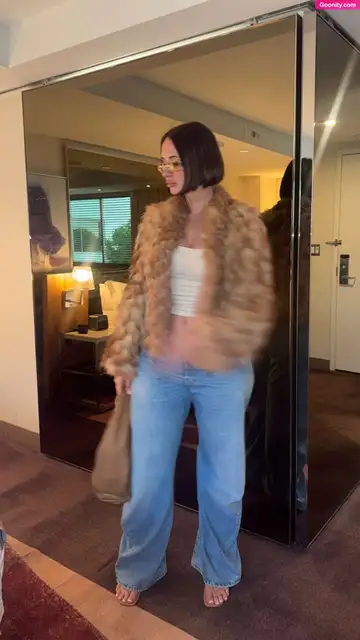 Yesjulz photo 25
