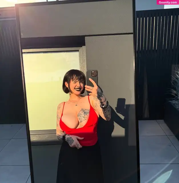 Julia 🖤 photo 5