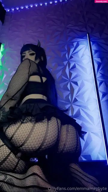 Emma May Byte photo 258