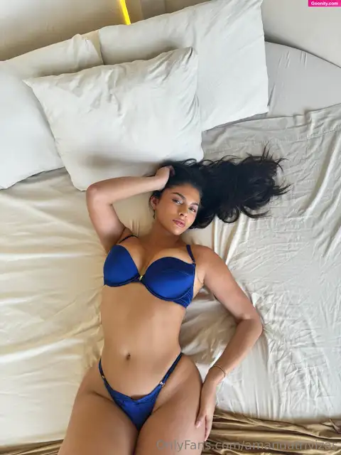 Amanda Trivizas photo 73