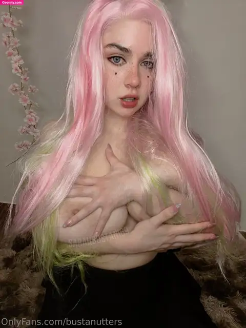 Sara Bustani 🍓 photo 210