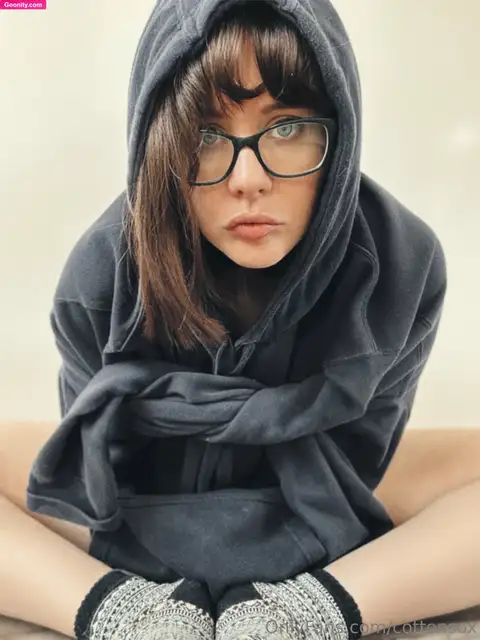 Alice CottonSox photo 263