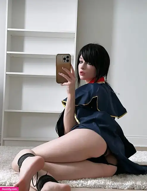 Nora Fawn photo 32