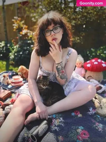 Alice CottonSox photo 487