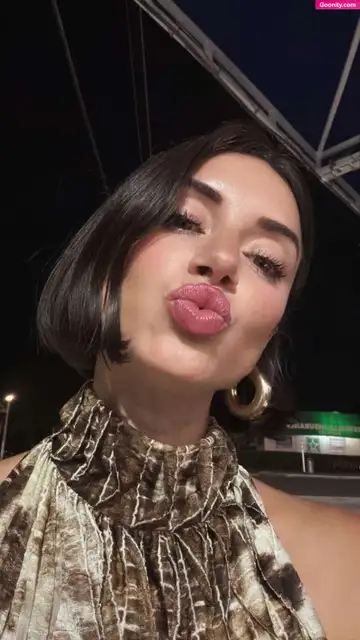 Yesjulz photo 12