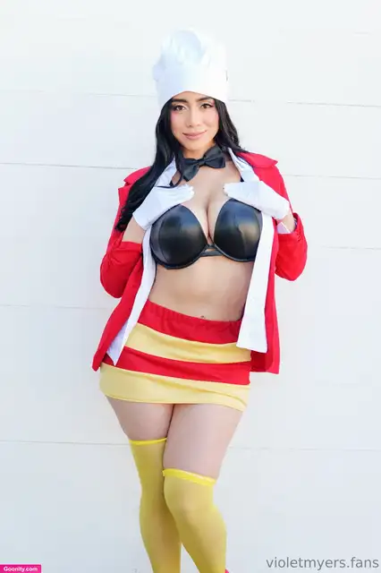 Violet Myers photo 7