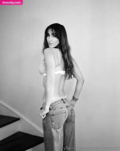 🍌 Natalie Roush photo 133
