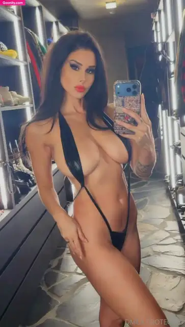 Brittany Furlan - Nackt Geleaktes Foto 8