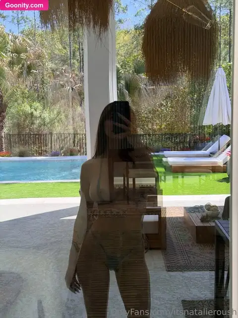 🍌 Natalie Roush photo 179