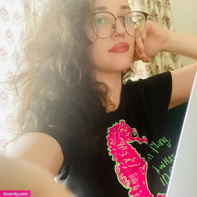 Kat Dennings photo 137