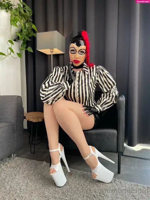 Miss Fetilicious photo 31