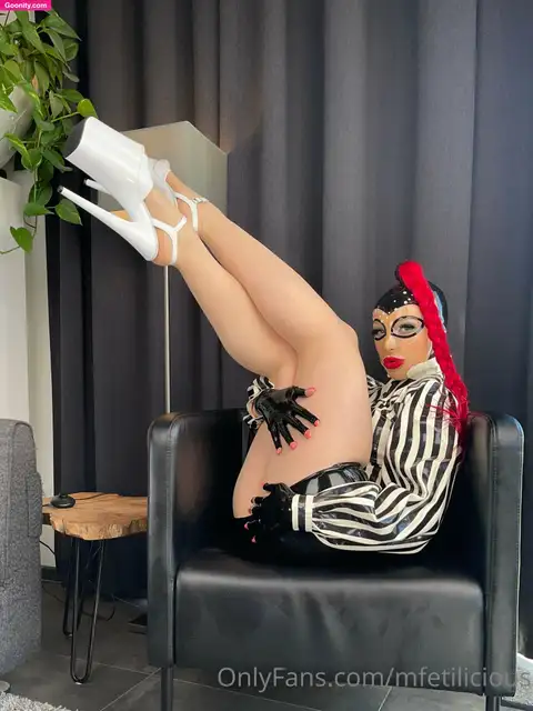 Miss Fetilicious photo 2