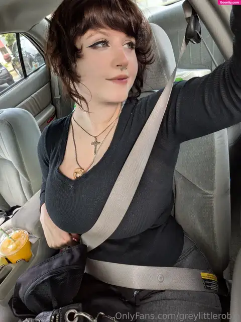 robin grey photo 25